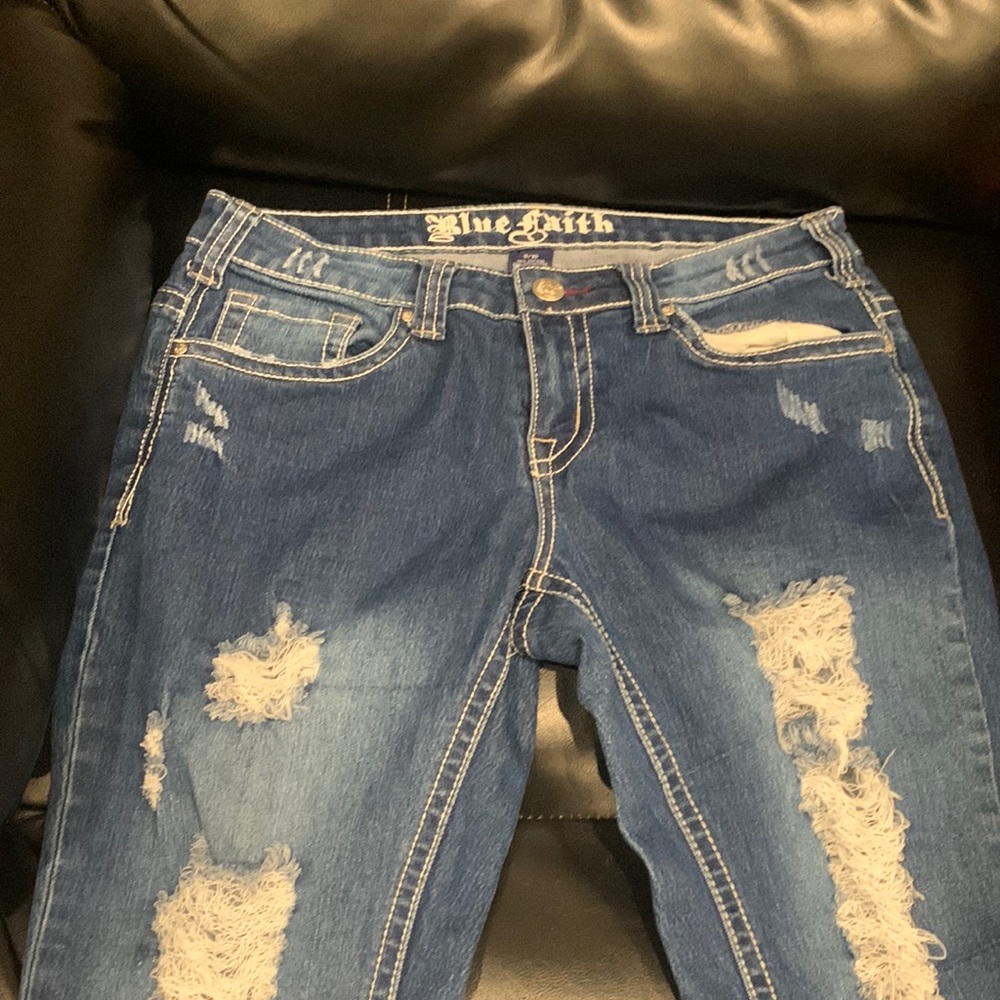 Used woman 9/10 blue faith jeans
